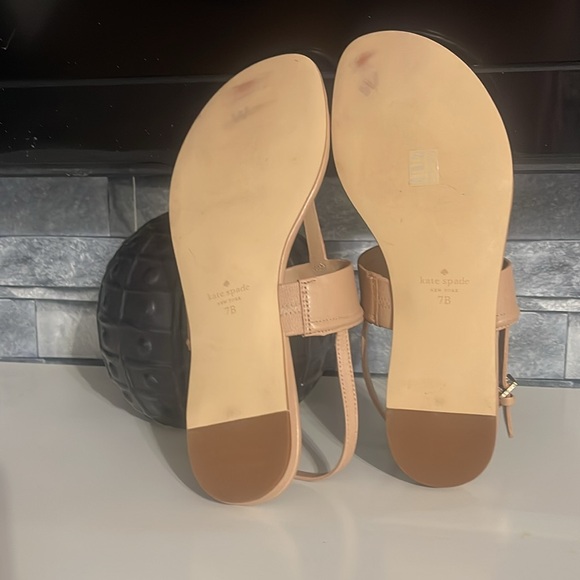 Kate Spade ♠️ New York Kendra T.Strap Thong Leather Sandals Light Fawn Tan - Picture 10 of 11